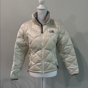 The North Face Women's Off-White Quilted Puffer Jacket